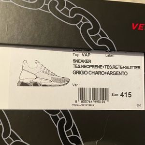 Versace Chain Reaction